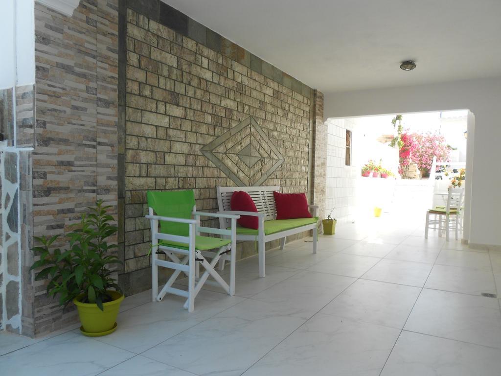 Nicolas Antiparos Town Exterior foto