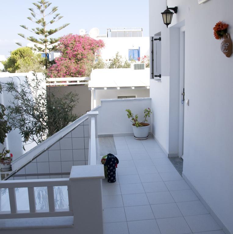 Nicolas Antiparos Town Exterior foto
