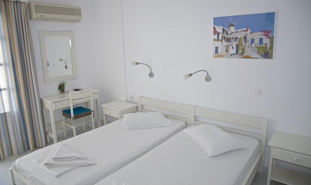 Nicolas Antiparos Town Exterior foto