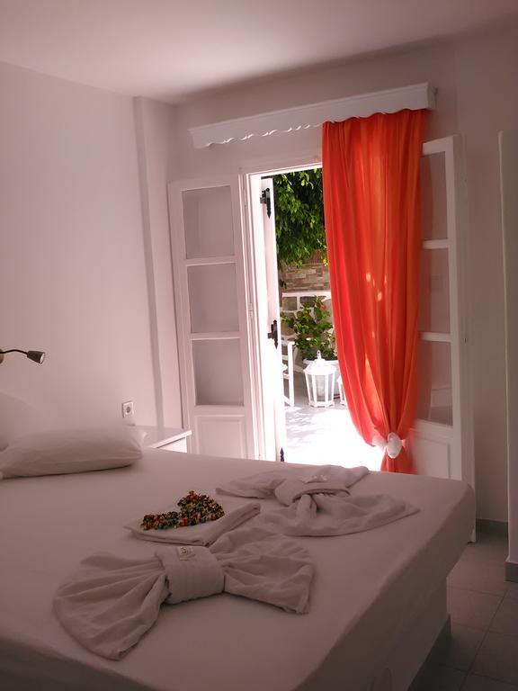 Nicolas Antiparos Town Exterior foto